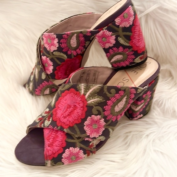 Sole Society Embroidered Mules Luella Slip On Sandals Chunky Block Heels - Picture 2 of 9